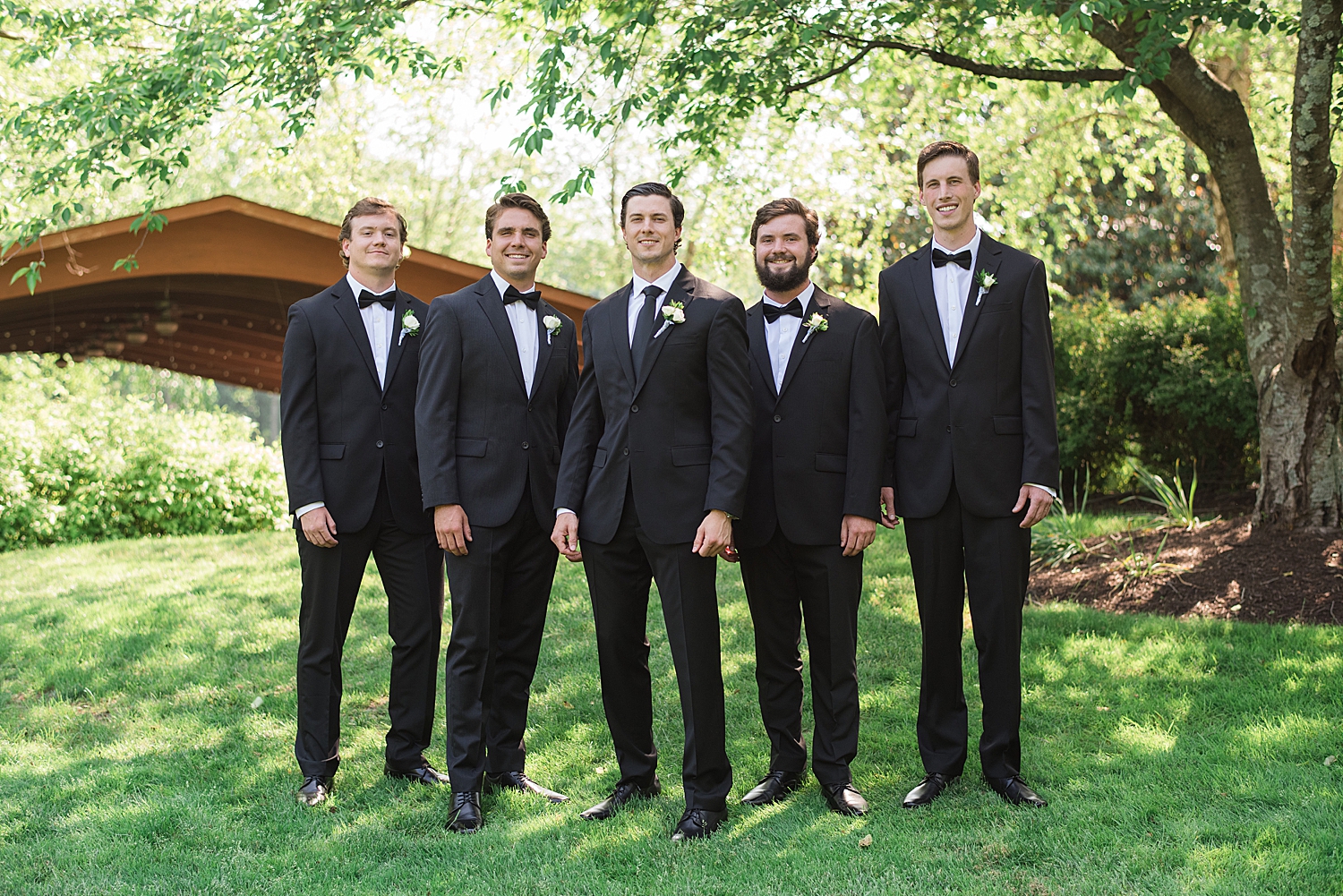 groom and groomsmen