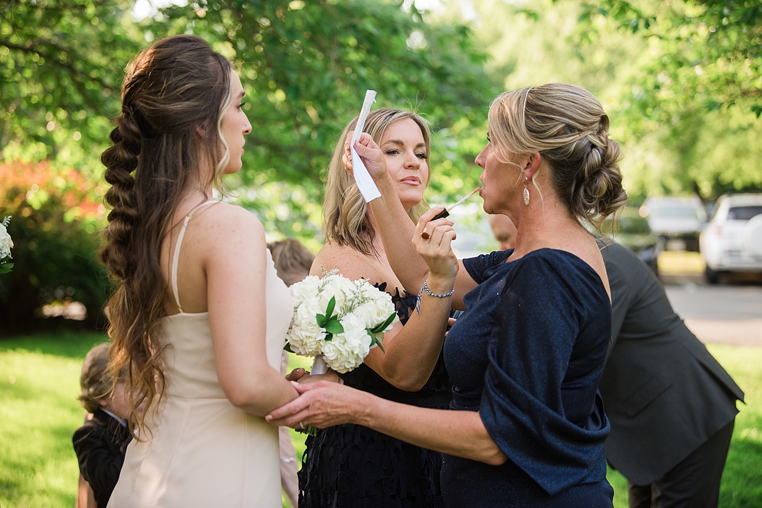 bridesmaids touching up