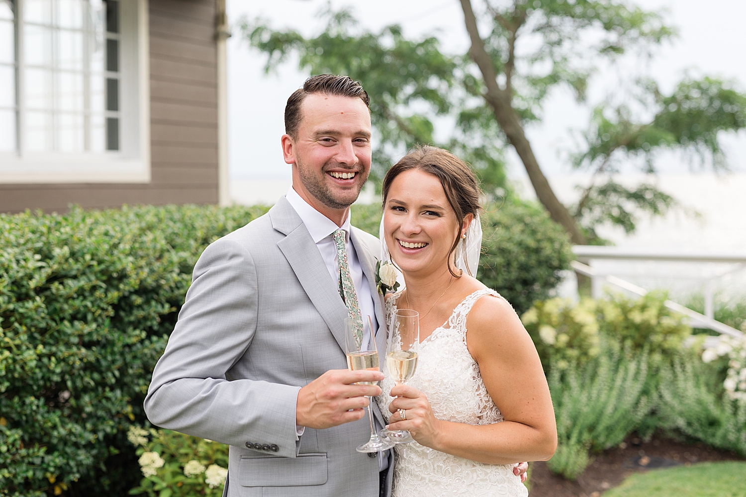 couple portrait with drinks