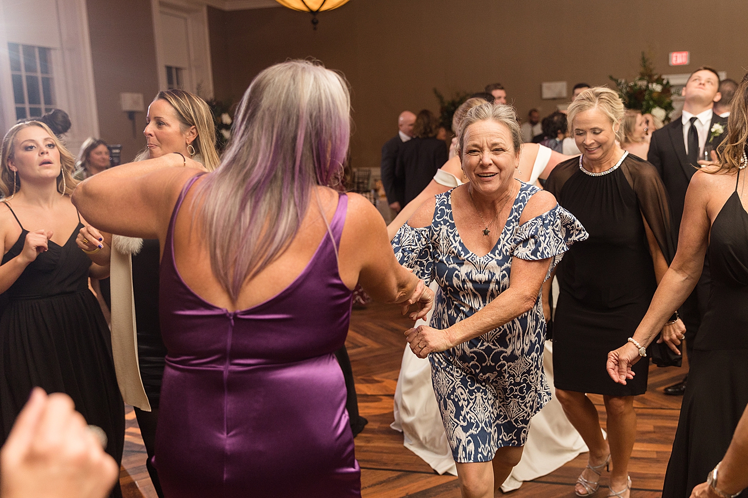 candid guests dancing