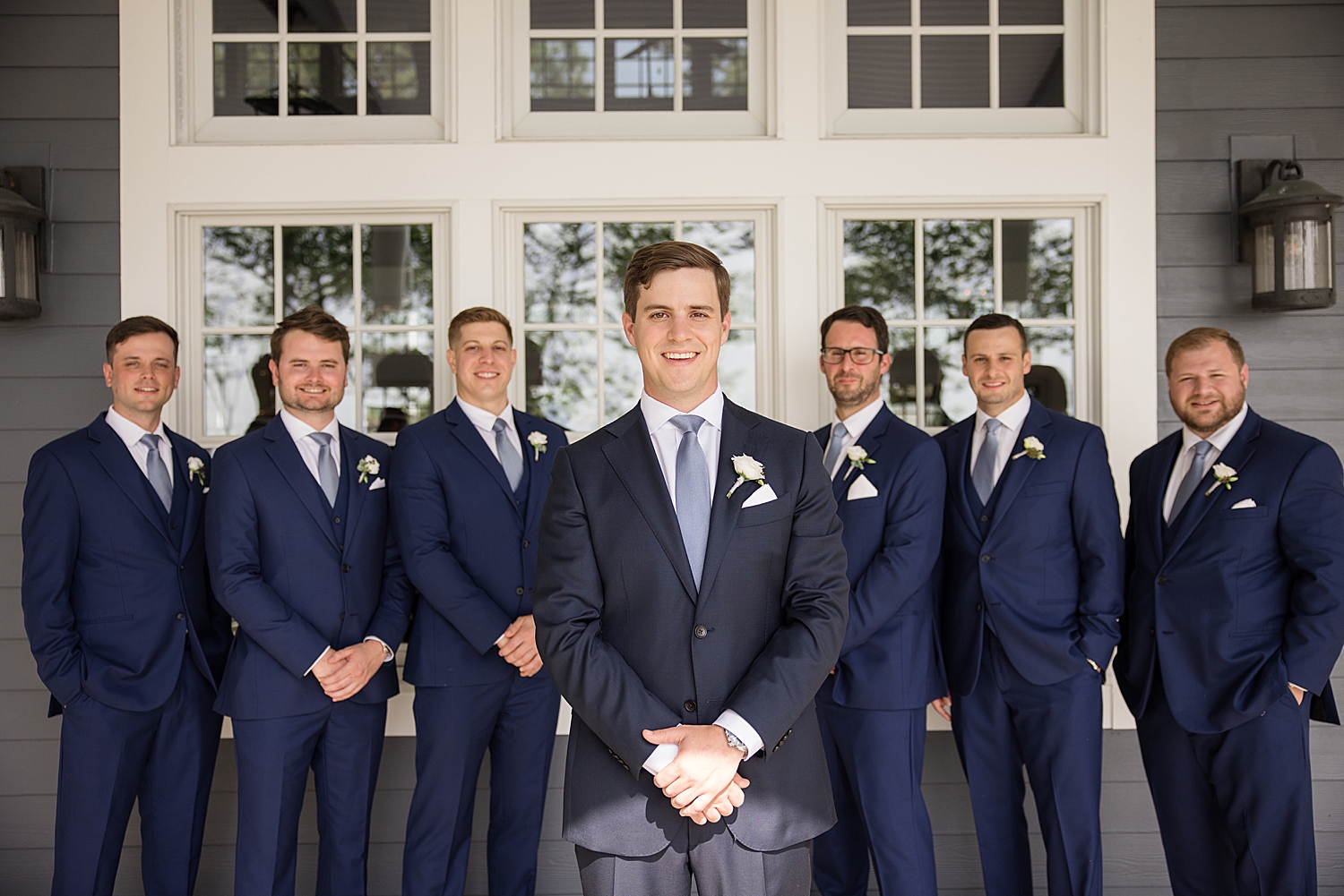 groom and groomsmen portrait