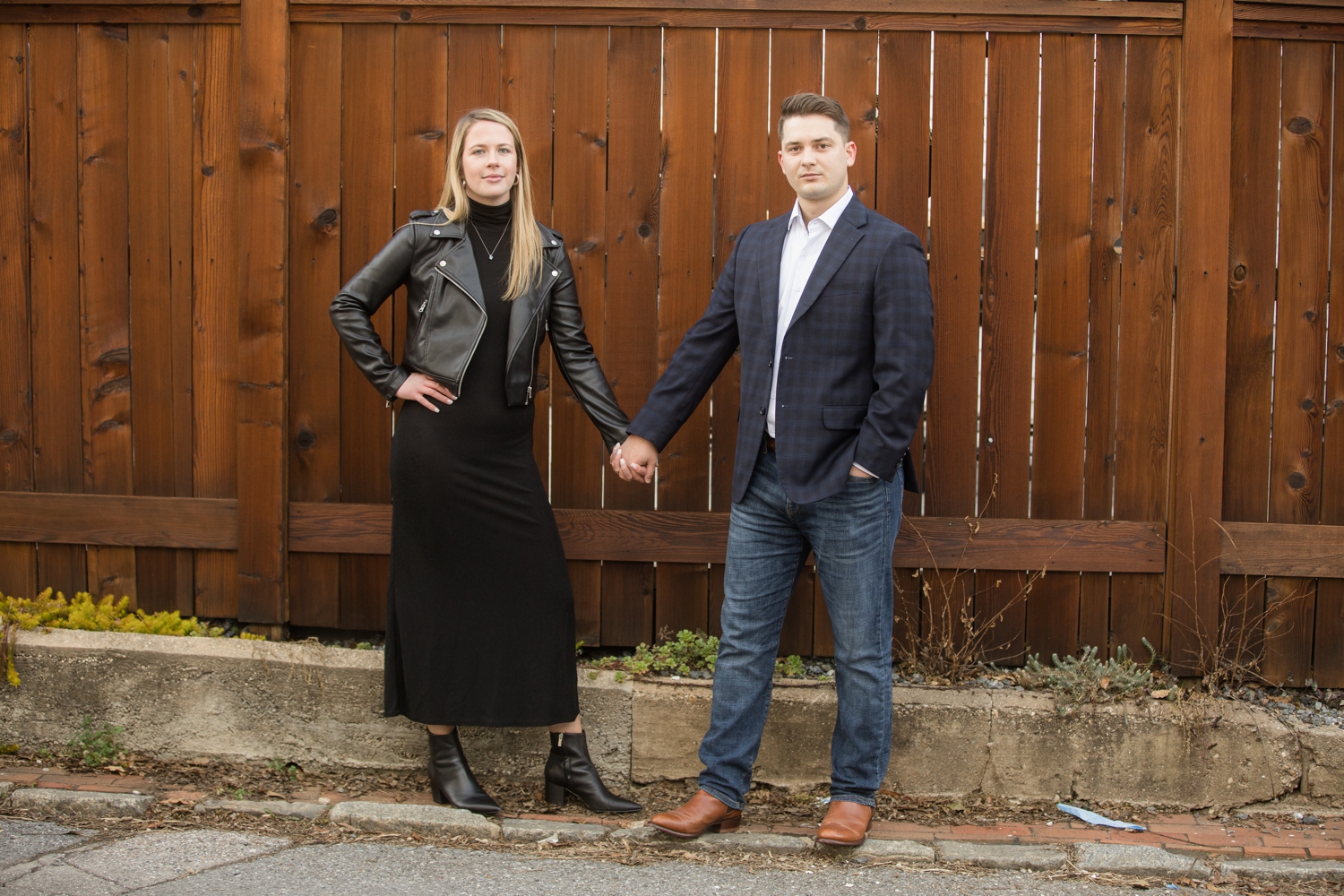 Pinkney Street Annapolis engagement photographer charming streets