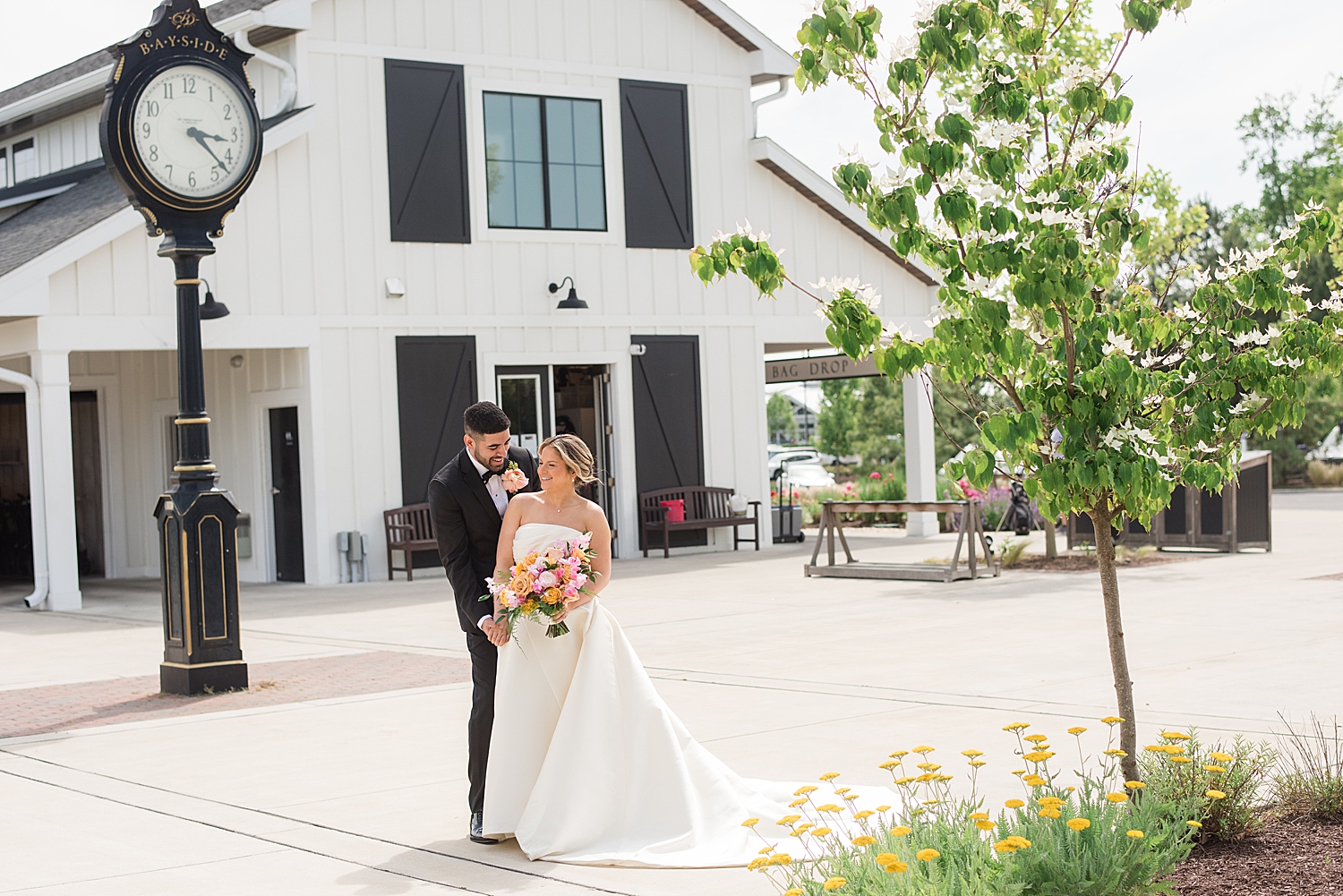 bride and groom couple portrait