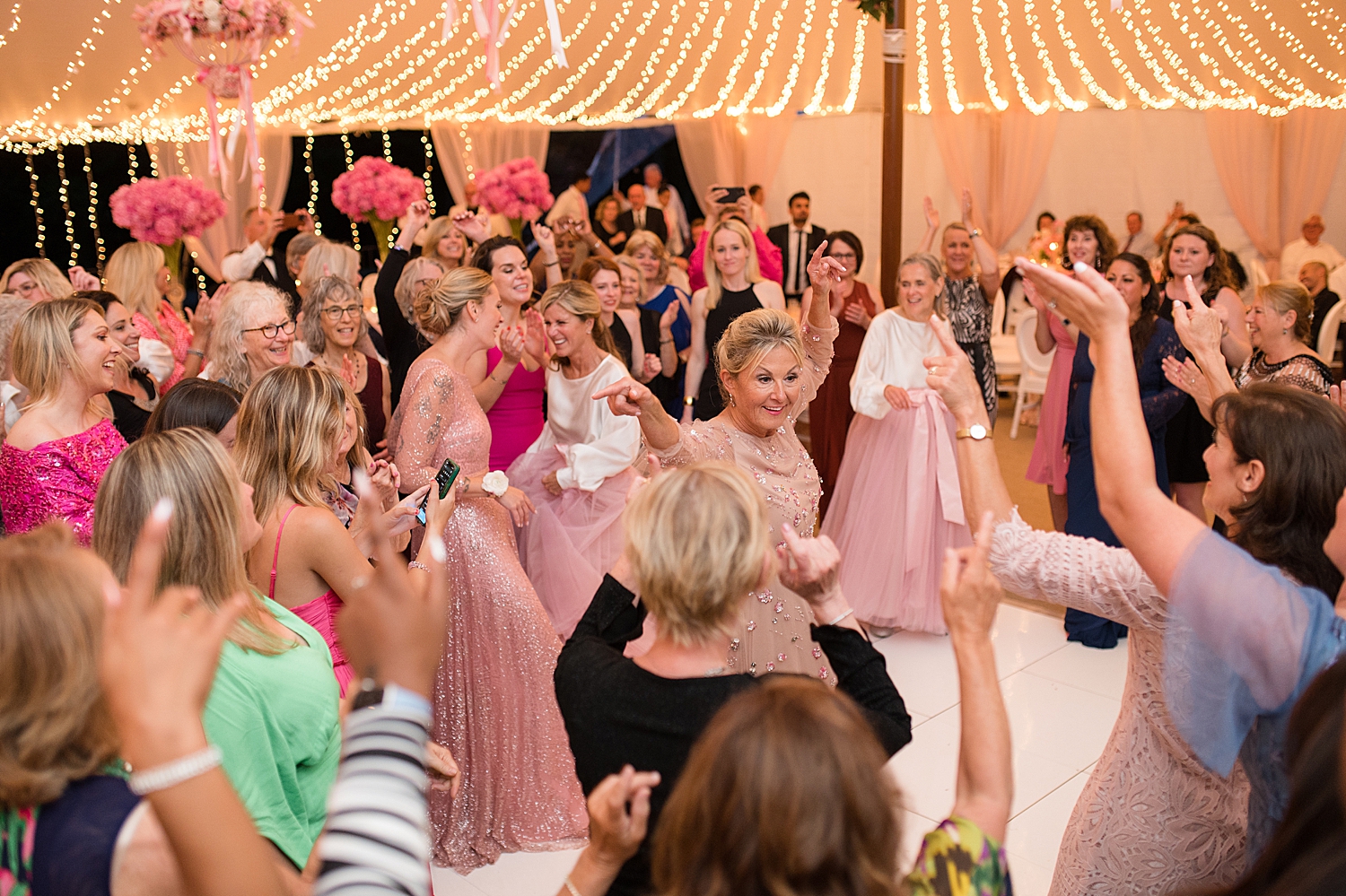 guests candid dancing