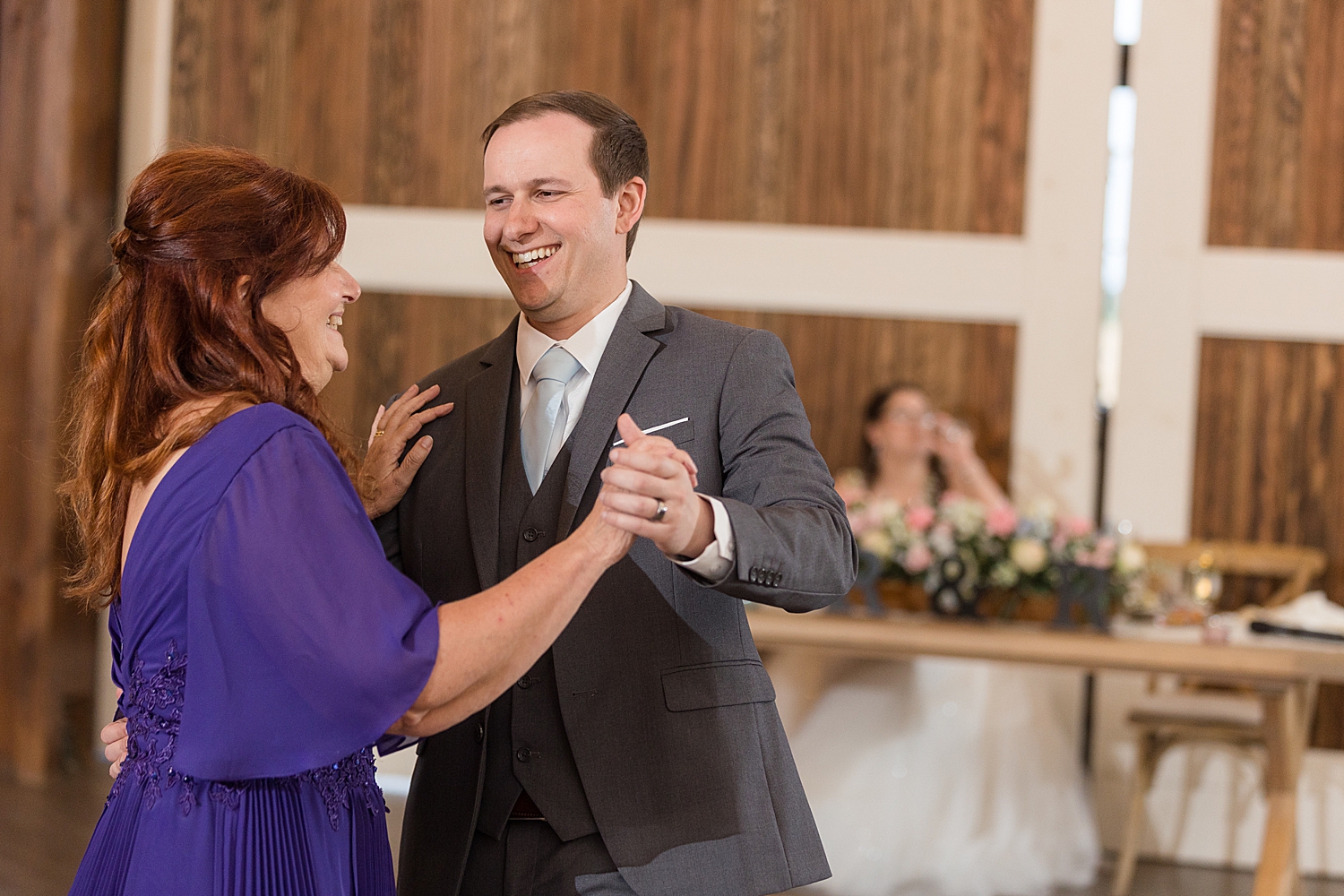 groom dancing with his mom