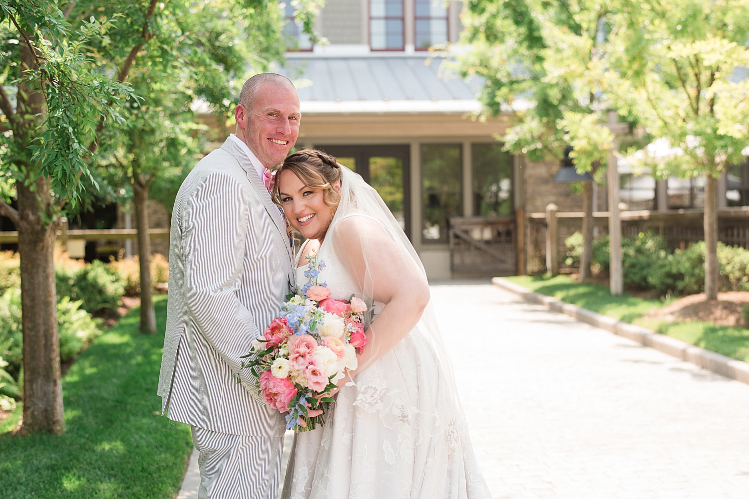 couple portrait summer wedding, snuggle