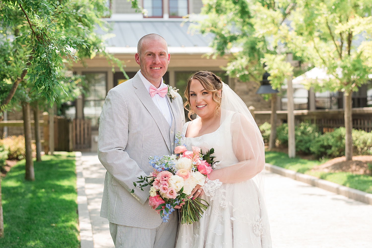 couple portrait summer wedding