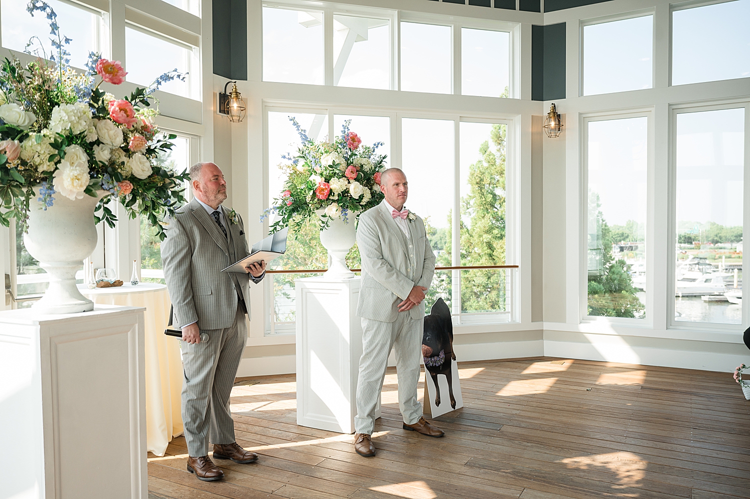 groom waiting for bride at the altar