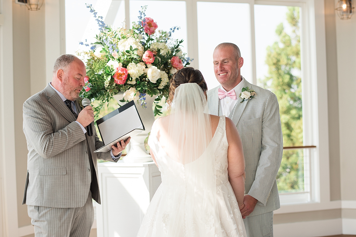 chesapeake beach club indoor ceremony