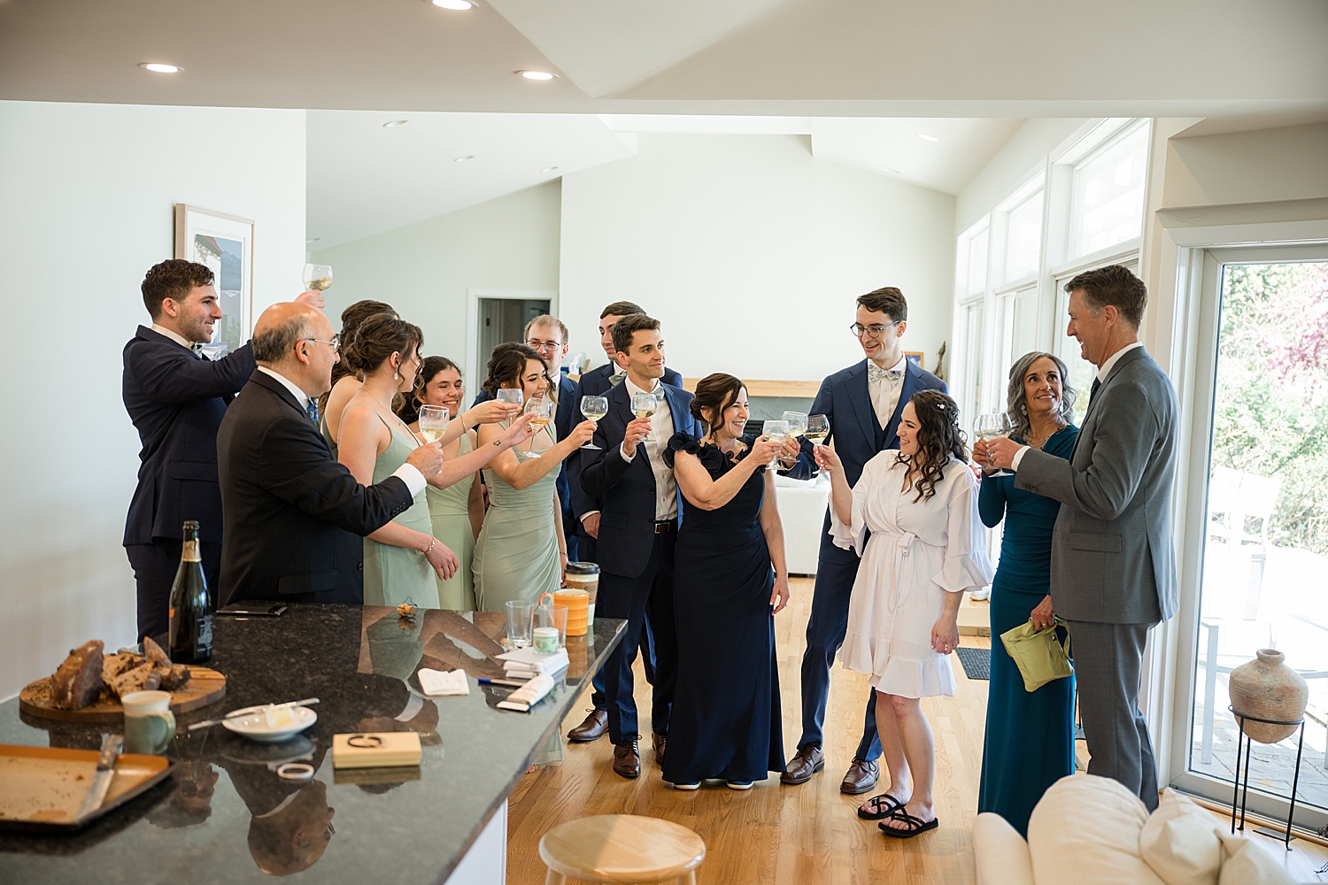 wedding party getting ready