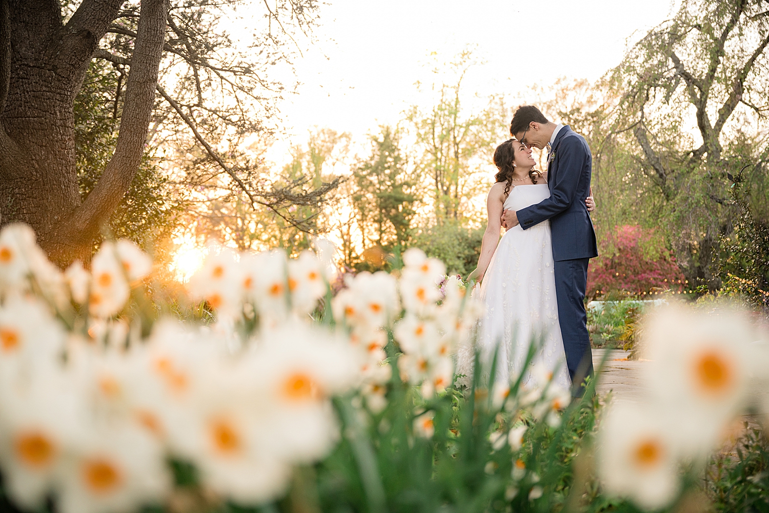 couple portrait at historic london town and gardens