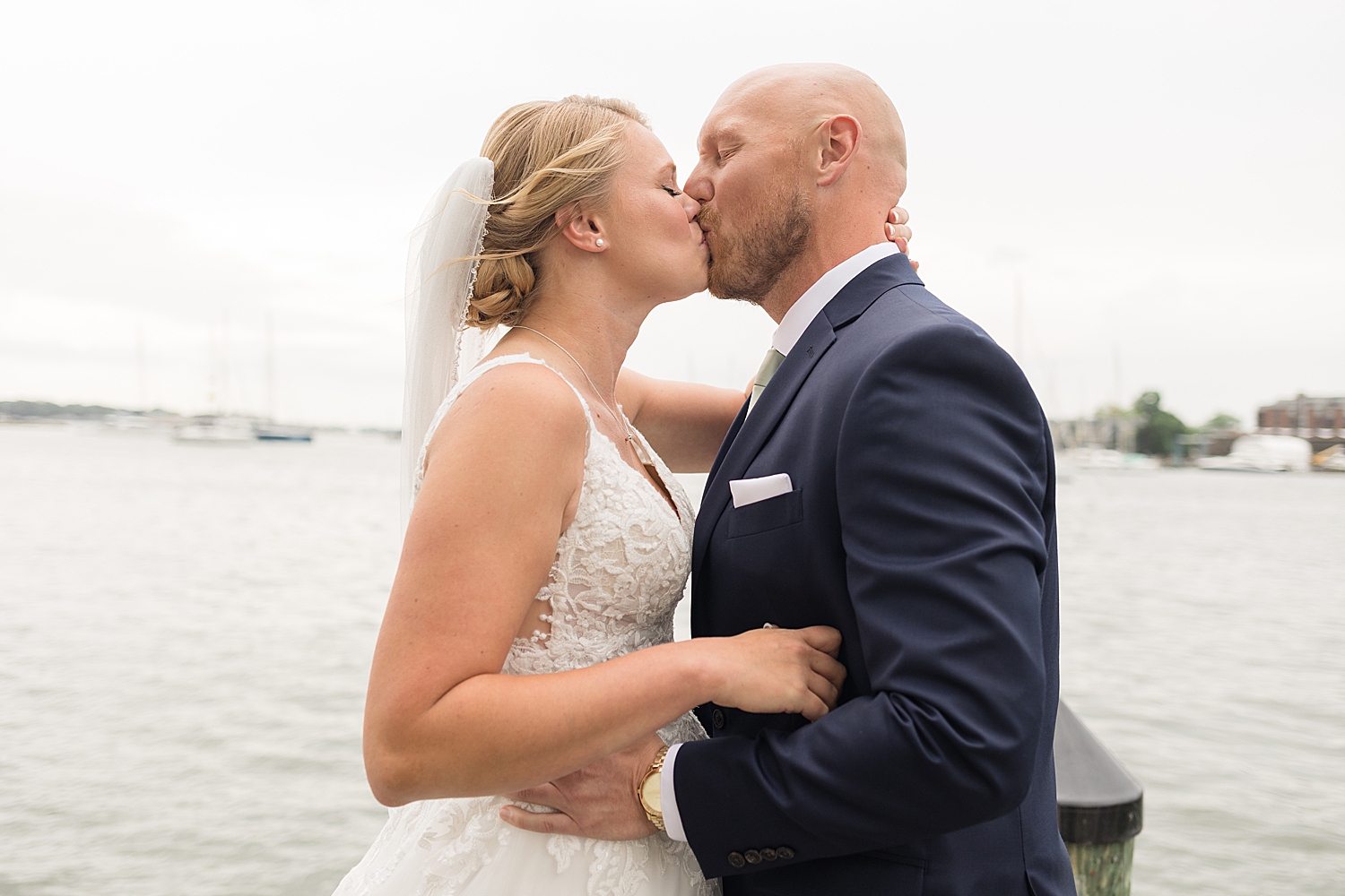 bride and groom annapolis docks first look