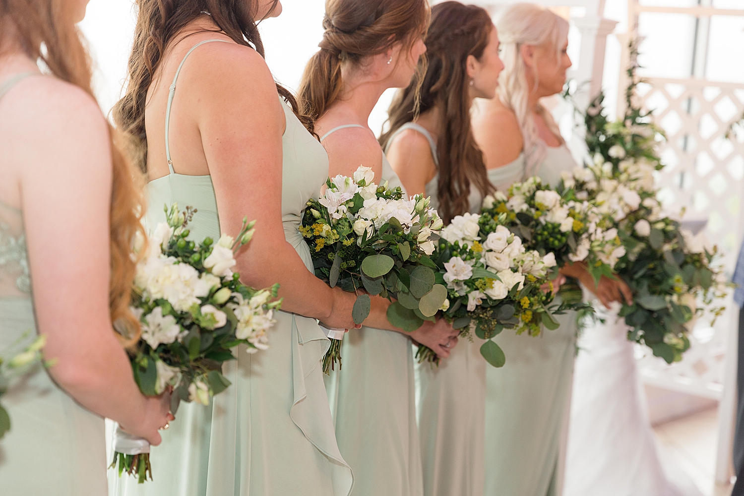 bridesmaids bouquets