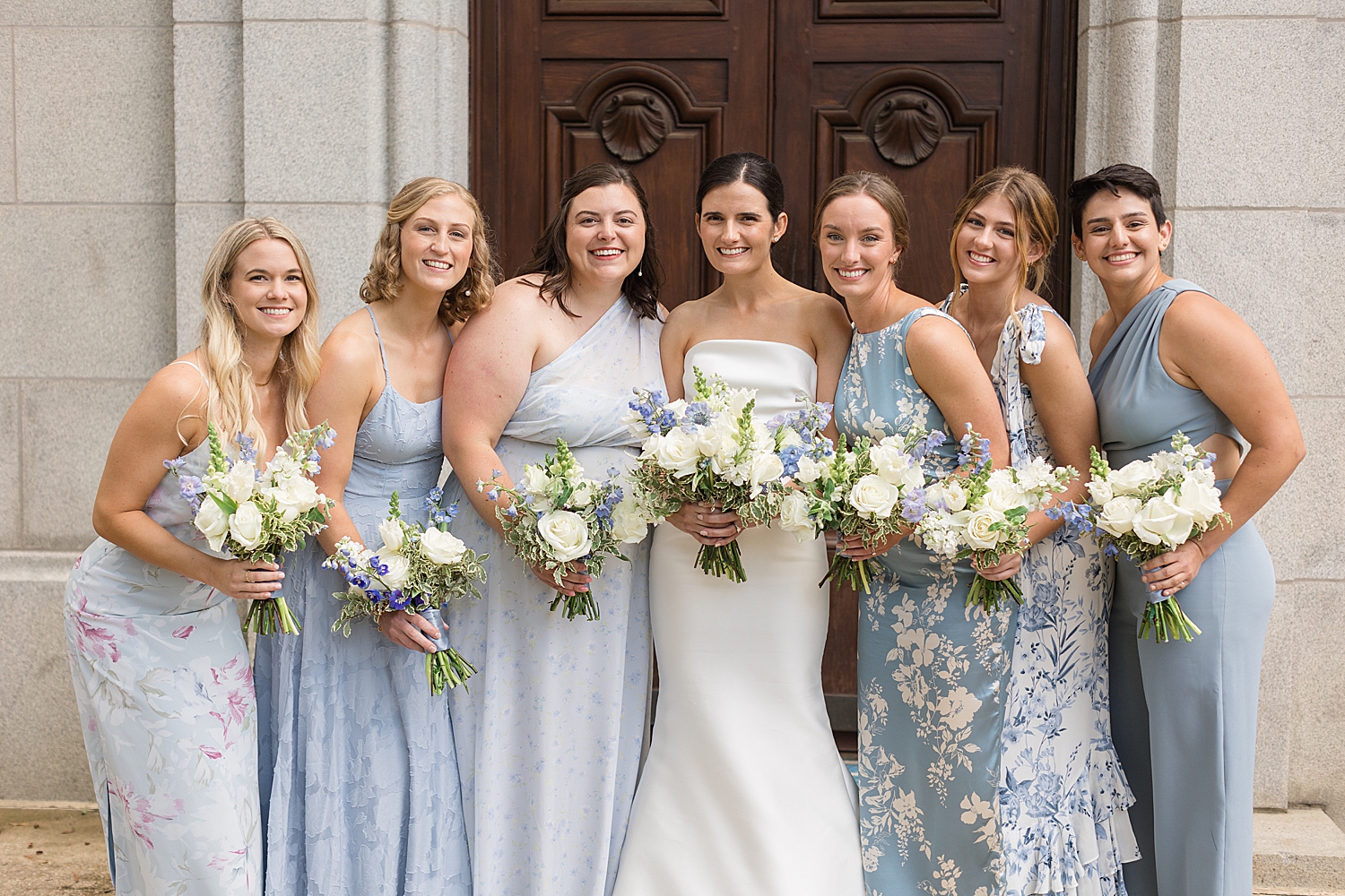 bridesmaids photo, shades of blue and floral