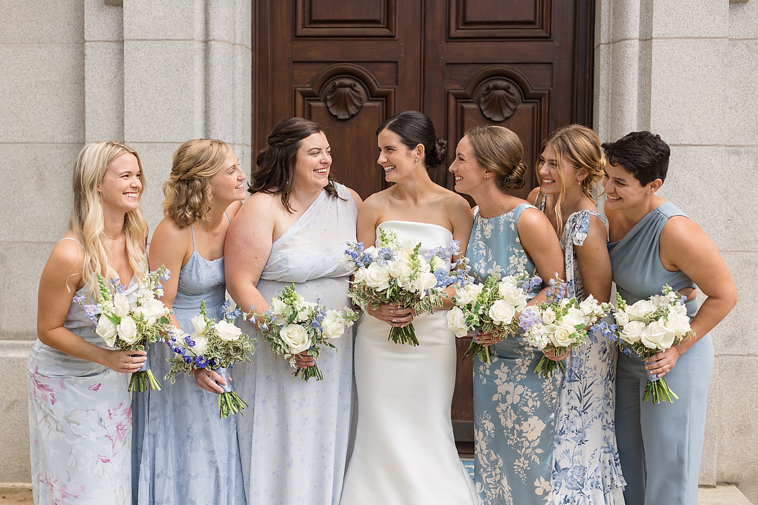 bridesmaids photo, shades of blue and floral