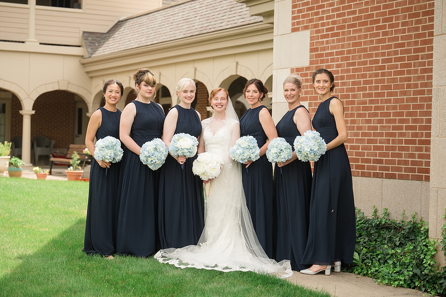 bridesmaids portraits