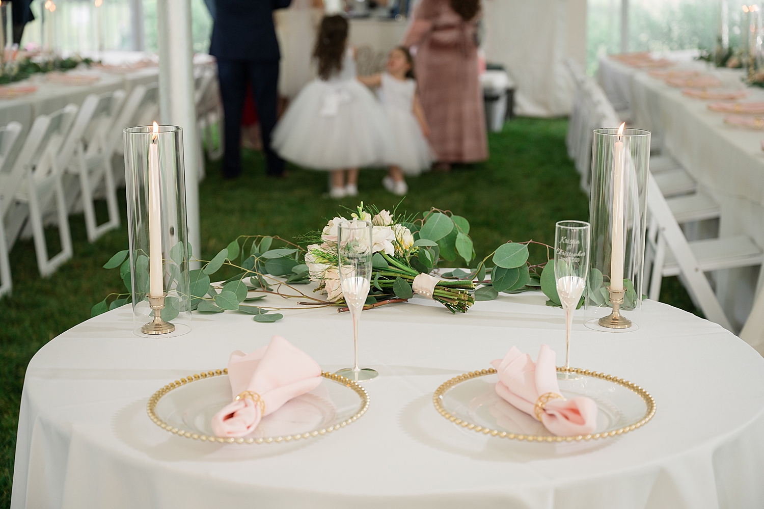 reception details, greenery, light pink