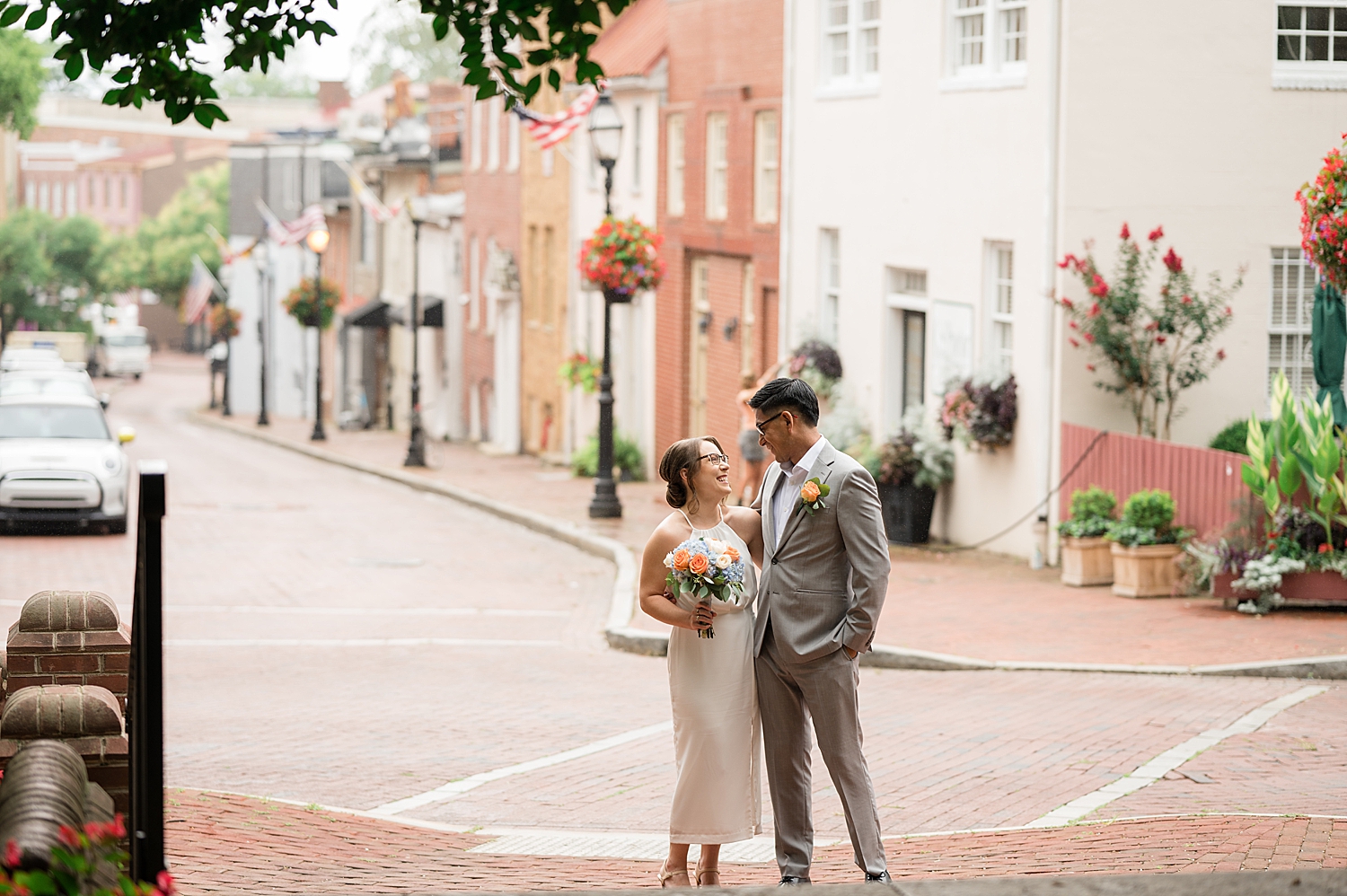 couple portrait downtown annapolis