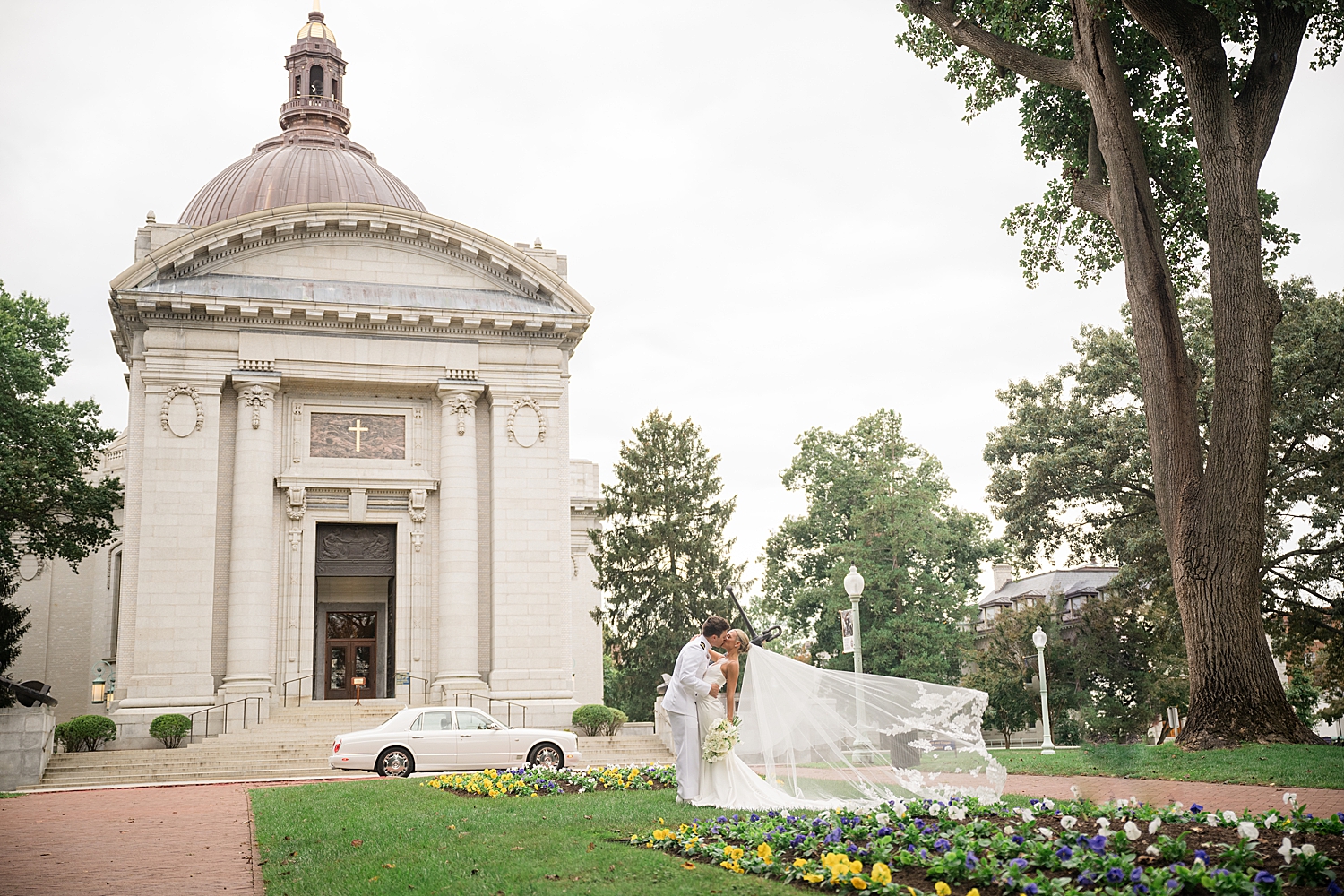 bridal portrait at usna chapel