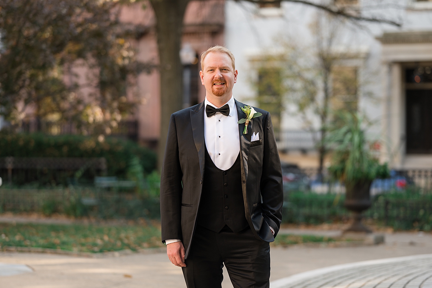 groom portrait