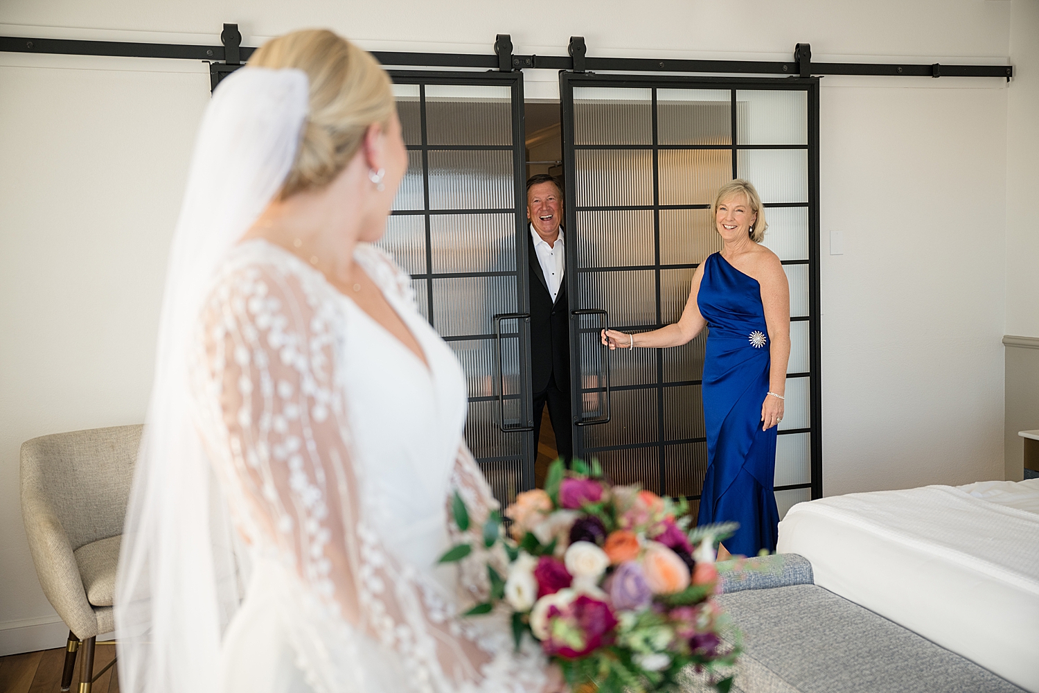 bride's dad peeks in for first look with daughter