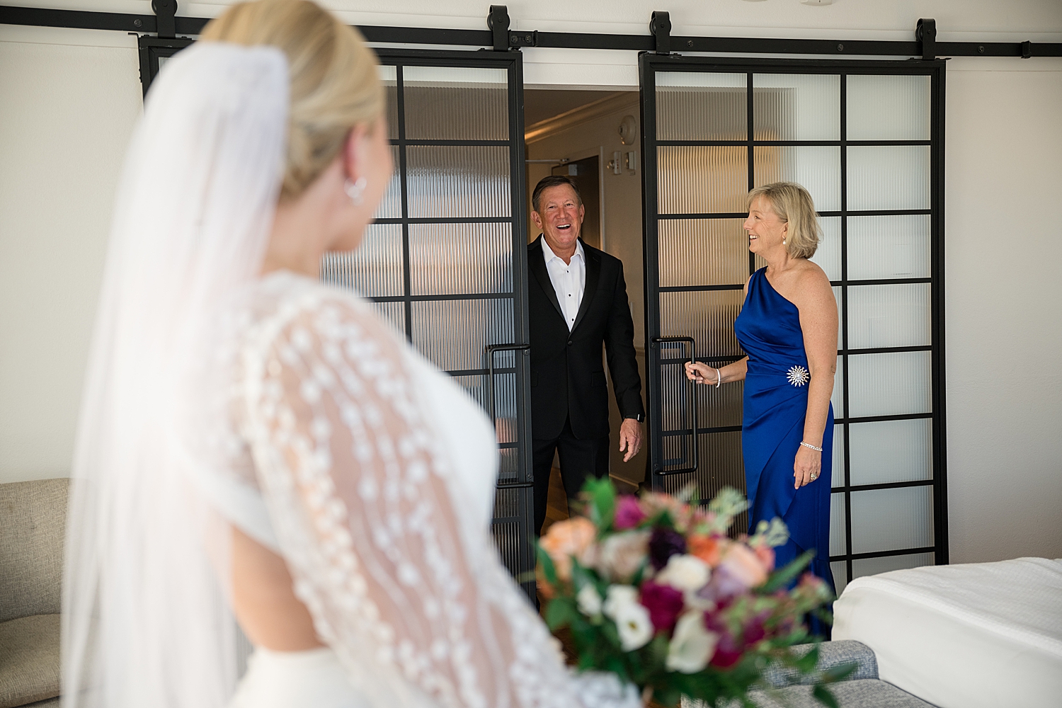 bride's dad peeks in for first look with daughter